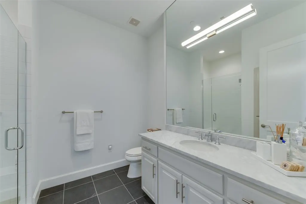 Photo 25 — 418 NE 2nd Street, Oklahoma City, OK 73104