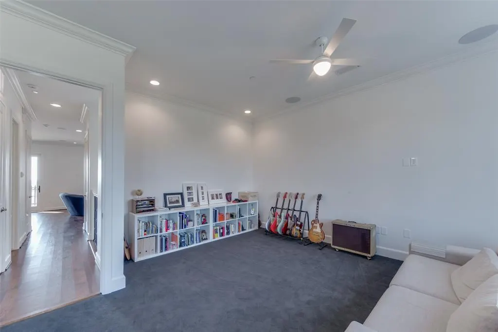 Photo 27 — 418 NE 2nd Street, Oklahoma City, OK 73104