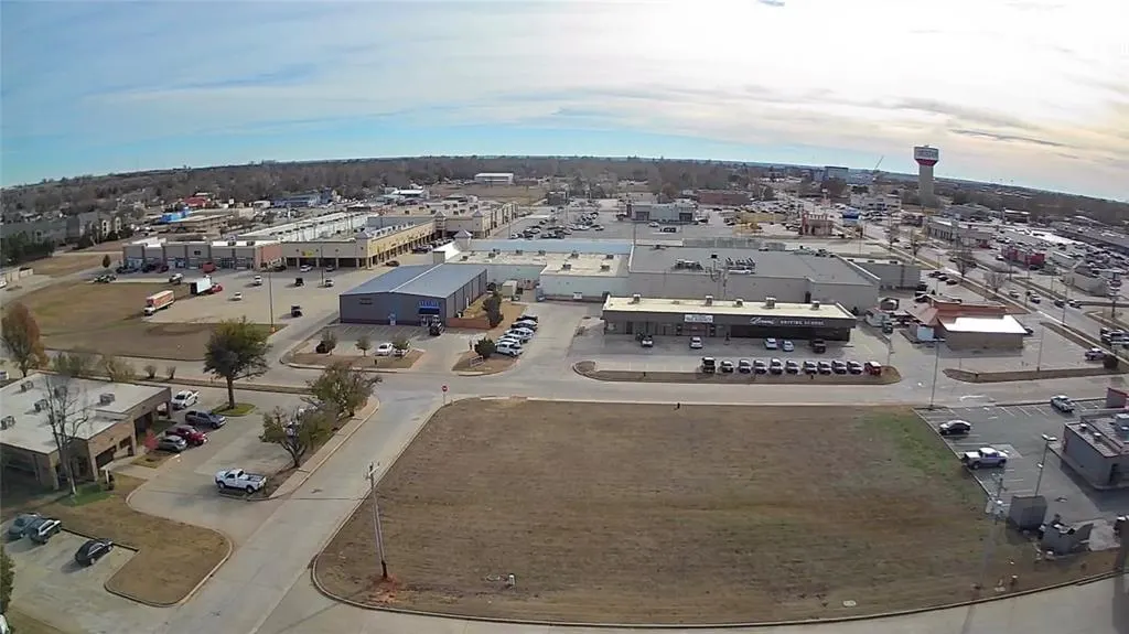 Photo 7 — N Financial Terrace, Mustang, OK 73064