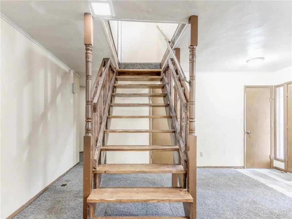 Photo 11 — 108 Saint Charles Place, Chickasha, OK 73018