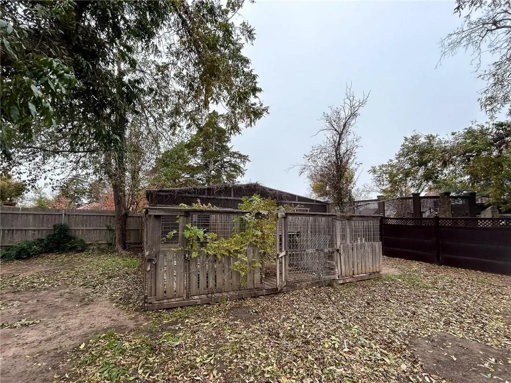 Photo 35 — 108 Saint Charles Place, Chickasha, OK 73018