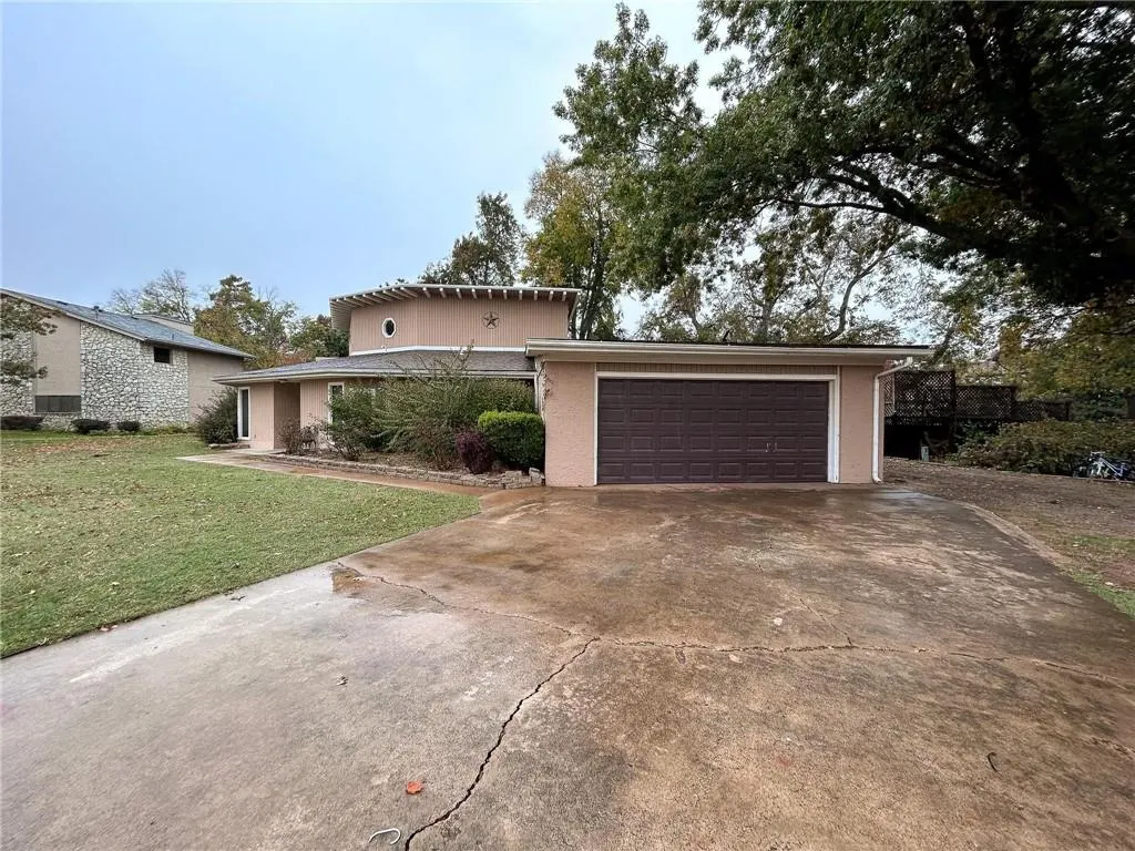 Photo 40 — 108 Saint Charles Place, Chickasha, OK 73018
