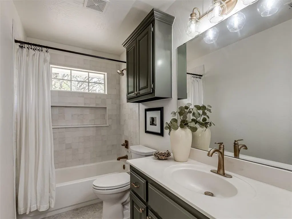 Photo 32 — 22955 N Hiwassee Road, Arcadia, OK 73007