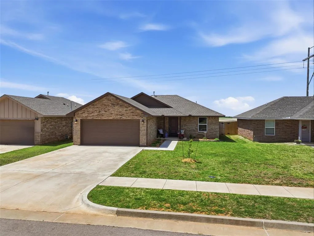 Front exterior — 1212 Sierra Lane, Kingfisher, OK 73750