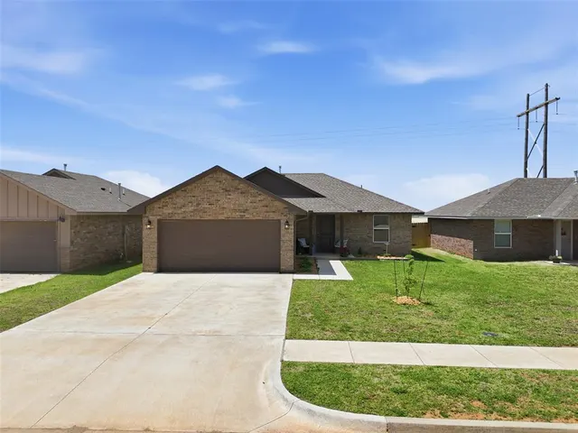 Photo 2 — 1212 Sierra Lane, Kingfisher, OK 73750