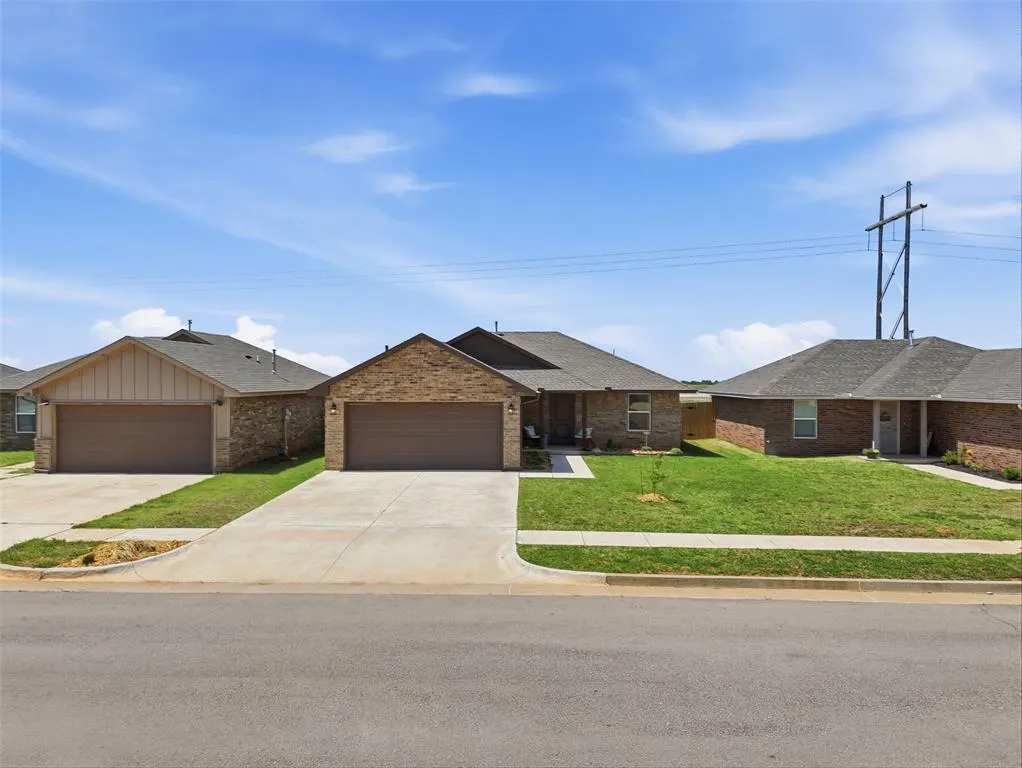 Photo 4 — 1212 Sierra Lane, Kingfisher, OK 73750