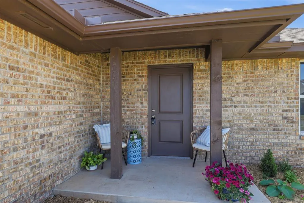 Photo 8 — 1212 Sierra Lane, Kingfisher, OK 73750