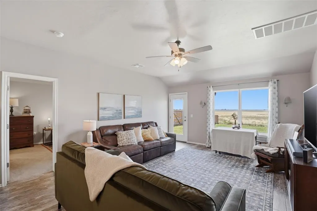 Photo 10 — 1212 Sierra Lane, Kingfisher, OK 73750