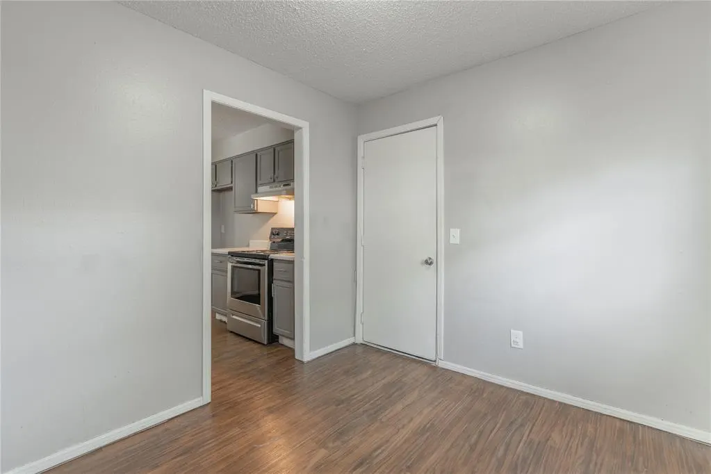 Photo 12 — 8418 Candlewood Drive, Oklahoma City, OK 73132