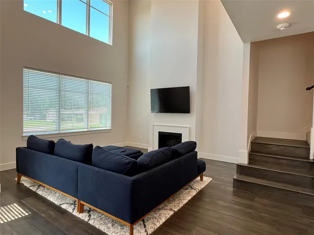 Photo 3 — 1315 NE 6th Street, Oklahoma City, OK 73117
