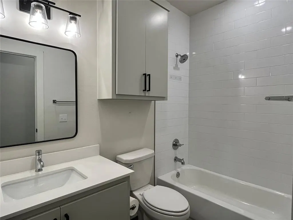 Photo 12 — 1315 NE 6th Street, Oklahoma City, OK 73117