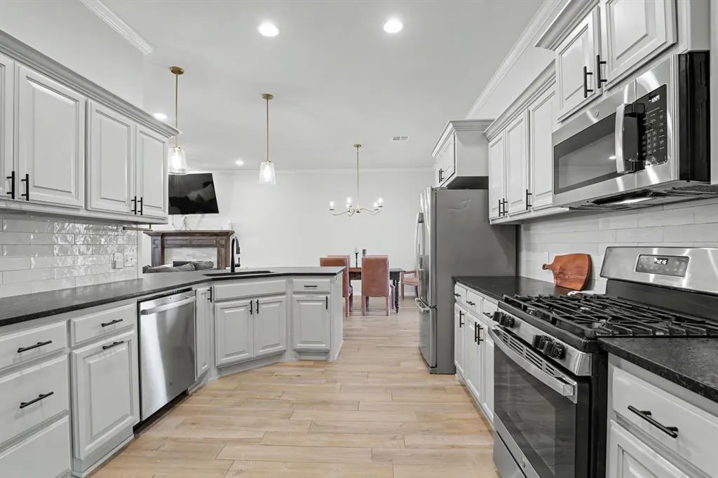 Photo 8 — 12812 NW 141st Circle, Yukon, OK 73099