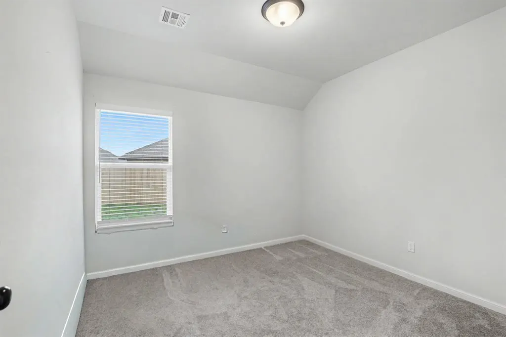 Photo 18 — 12812 NW 141st Circle, Yukon, OK 73099