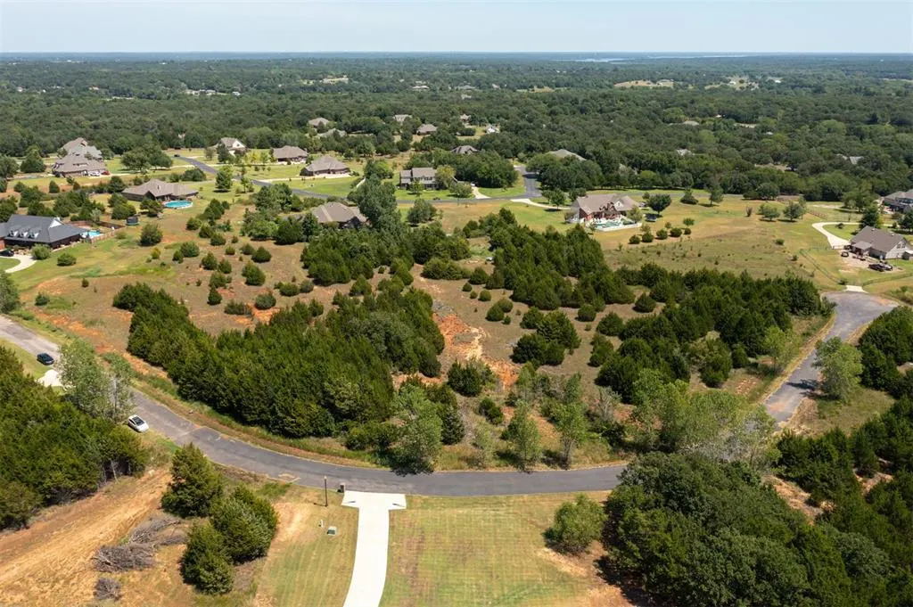 Photo 2 — 2201 Quail Creek Drive, Norman, OK 73026