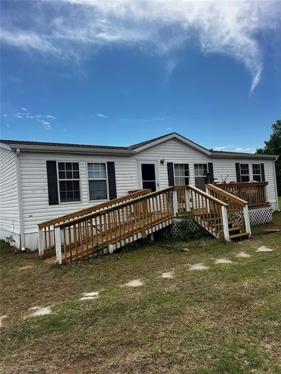 Front exterior — 15919 Sooner Avenue, Maysville, OK 73057