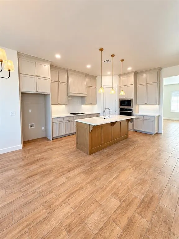 Photo 7 — 976 Hadley Lane, Tuttle, OK 73089