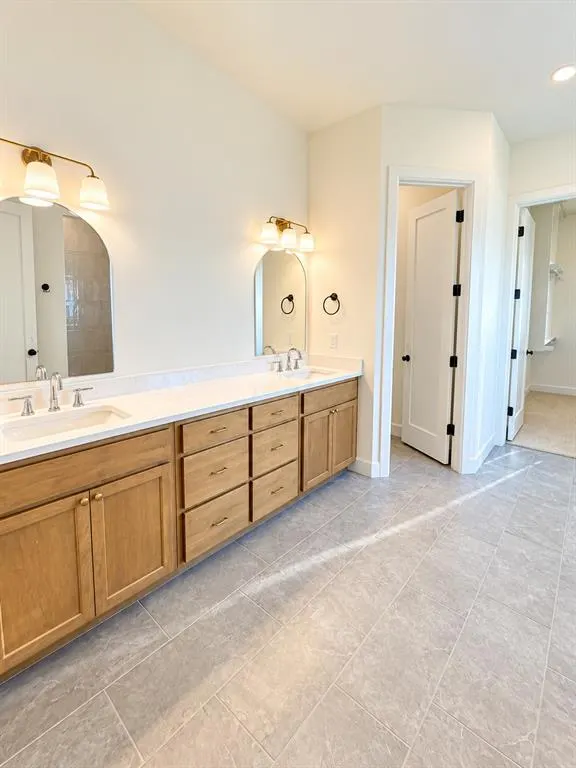 Photo 16 — 976 Hadley Lane, Tuttle, OK 73089