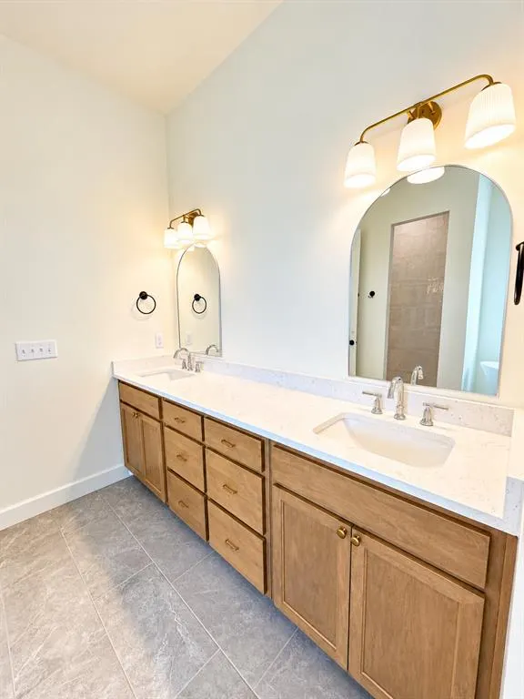Photo 19 — 976 Hadley Lane, Tuttle, OK 73089