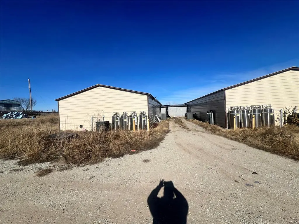 Photo 3 — 36476 EW 1425 Road, Sasakwa, OK 74868