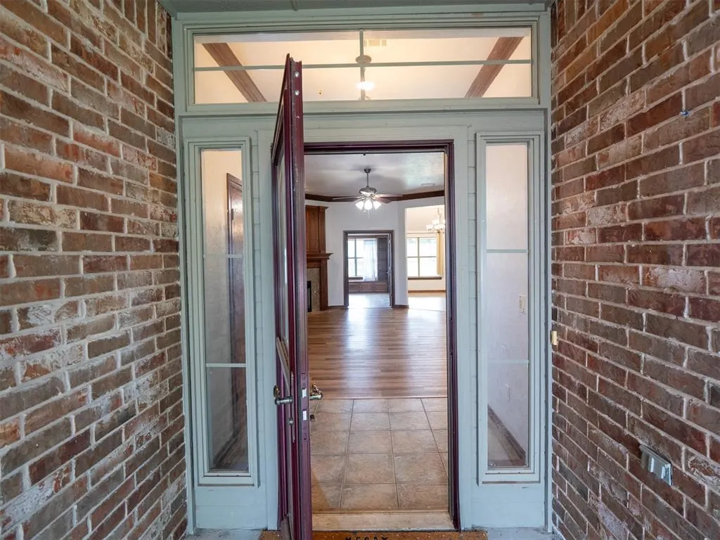 Photo 5 — 2716 SE 39th Street, Moore, OK 73160