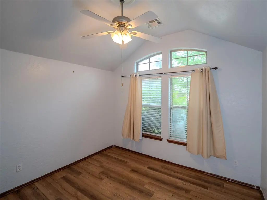 Photo 19 — 2716 SE 39th Street, Moore, OK 73160