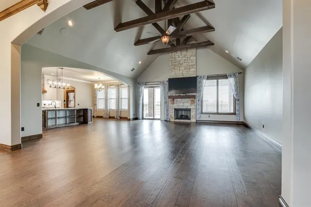Photo 3 — 10901 Secretariat Drive, Mustang, OK 73064