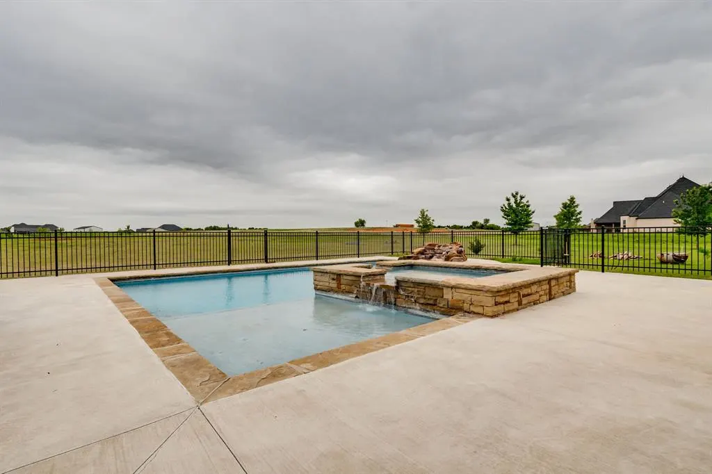 Photo 33 — 10901 Secretariat Drive, Mustang, OK 73064