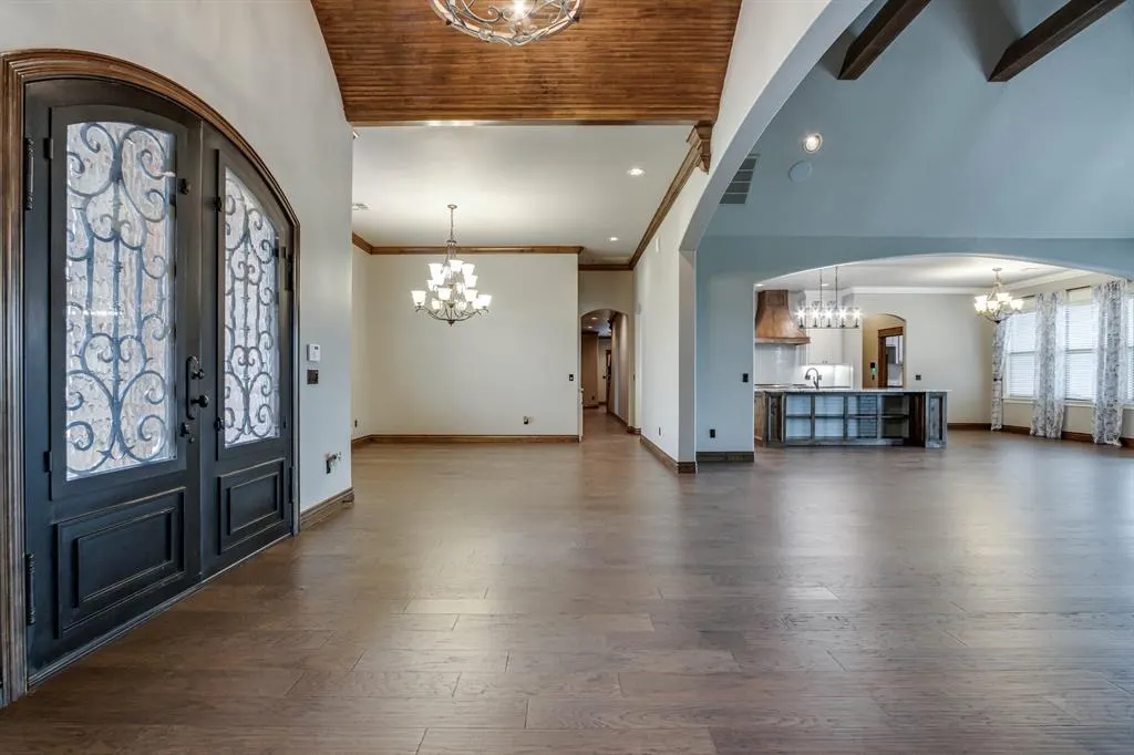 Photo 9 — 10901 Secretariat Drive, Mustang, OK 73064