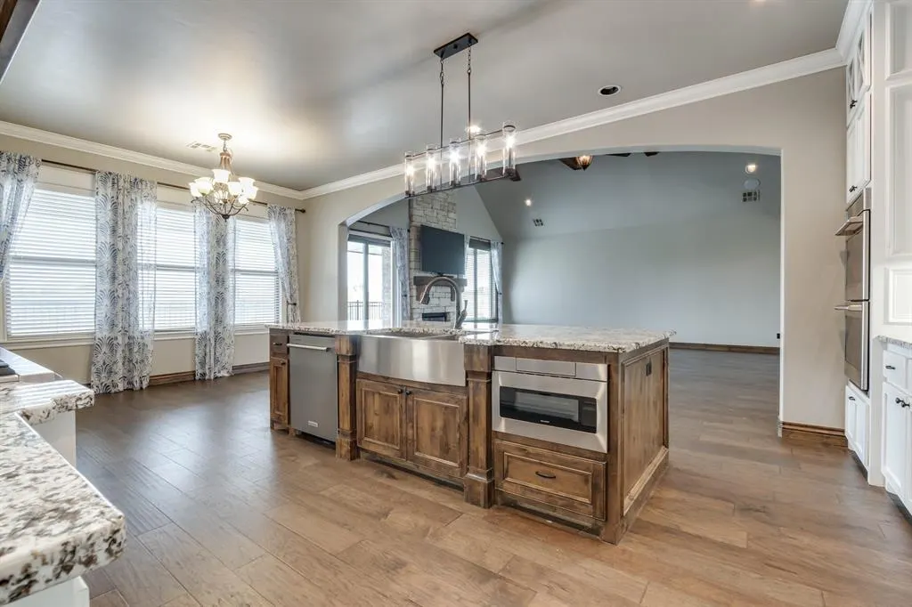 Photo 12 — 10901 Secretariat Drive, Mustang, OK 73064