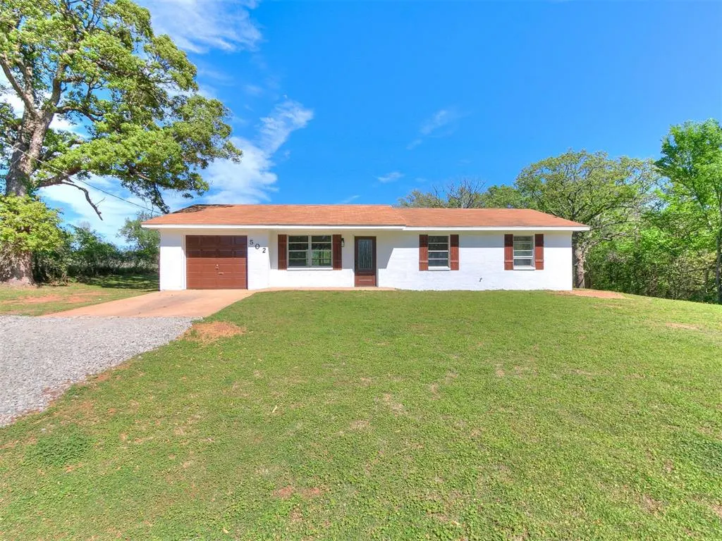 Front exterior — 502 N Oak Street, Chandler, OK 74834