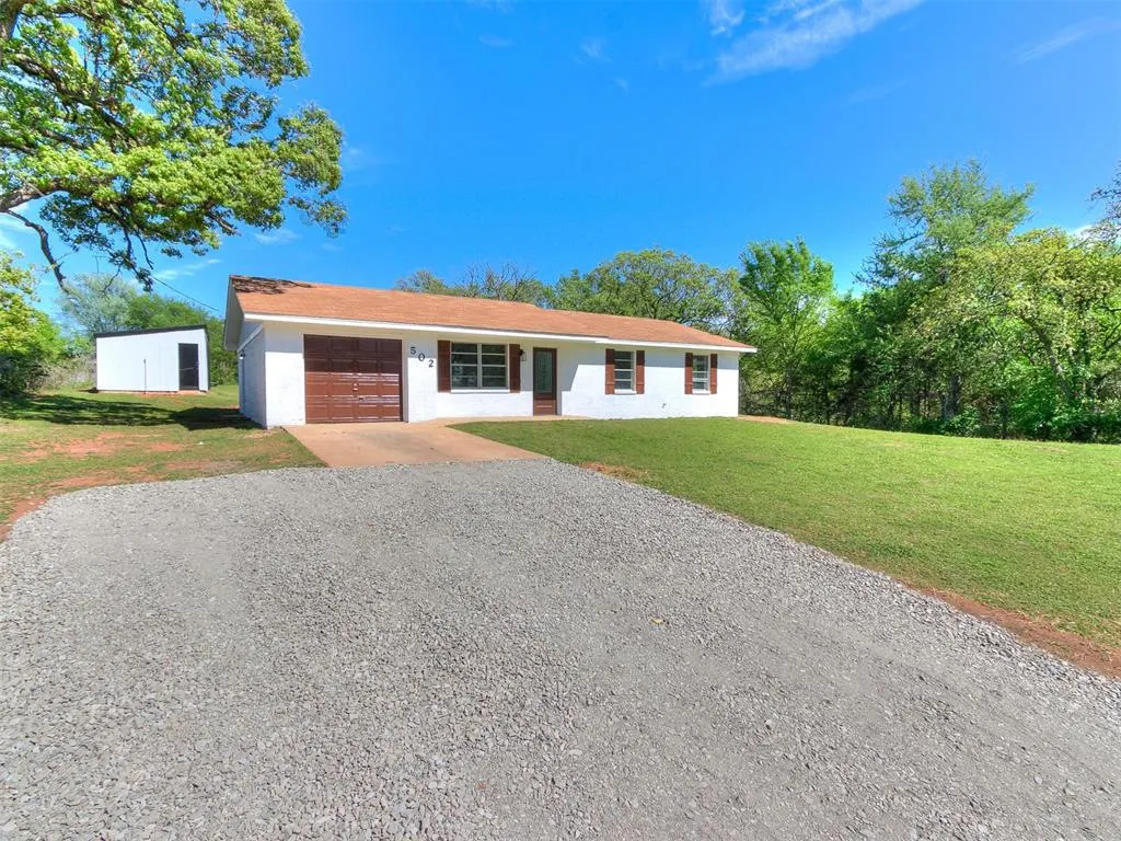 Photo 2 — 502 N Oak Street, Chandler, OK 74834