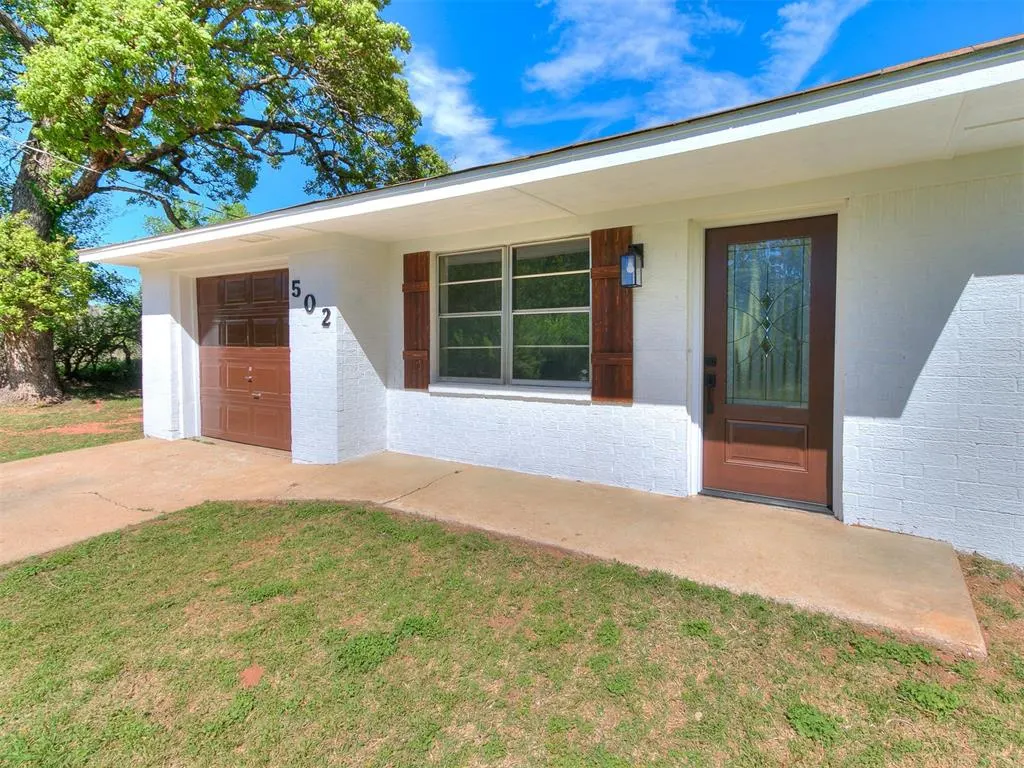 Photo 3 — 502 N Oak Street, Chandler, OK 74834