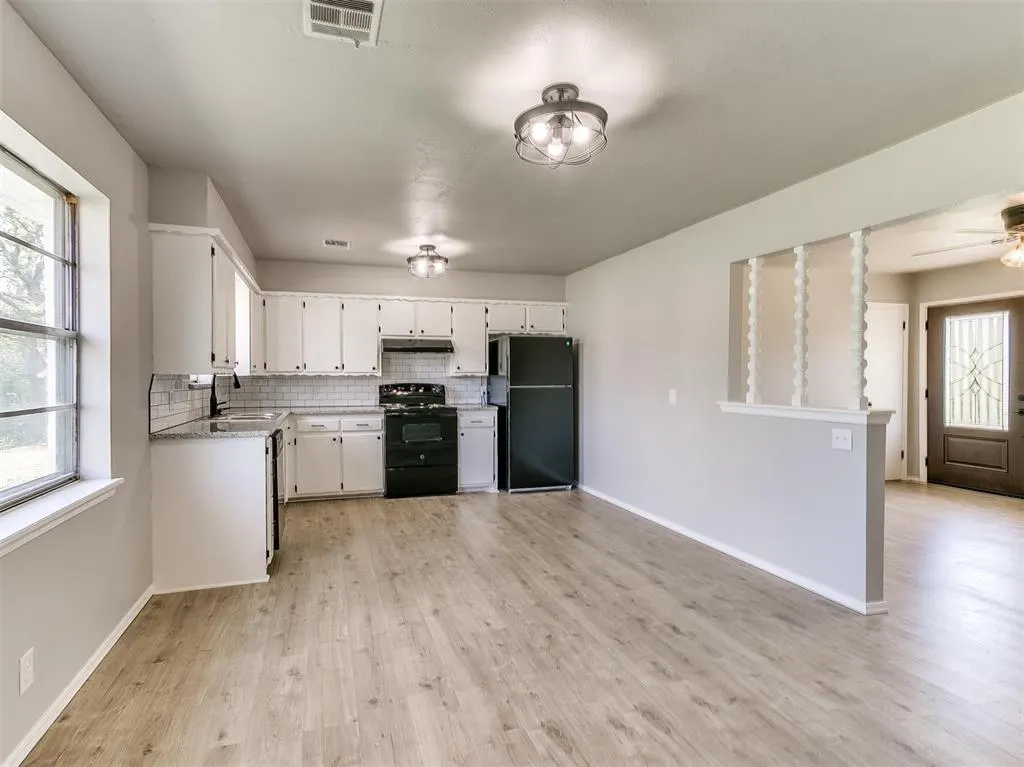 Photo 29 — 502 N Oak Street, Chandler, OK 74834