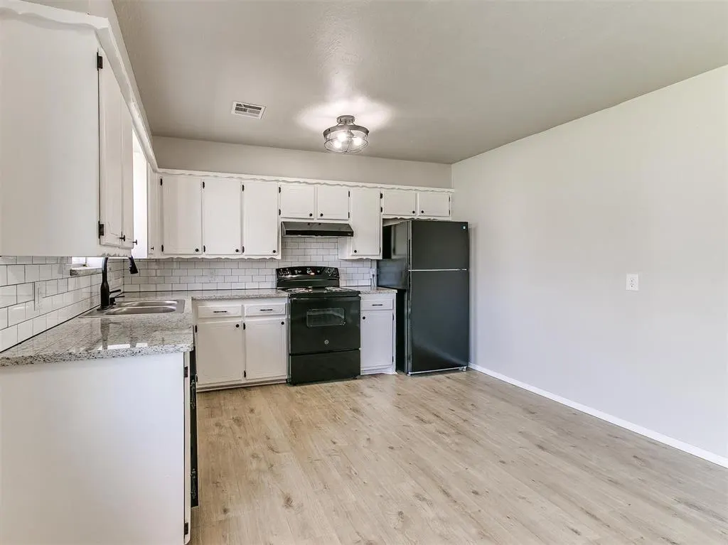 Photo 31 — 502 N Oak Street, Chandler, OK 74834