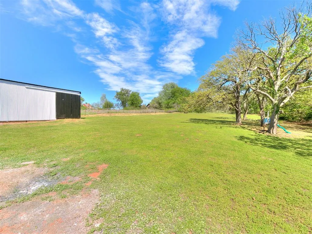 Photo 39 — 502 N Oak Street, Chandler, OK 74834