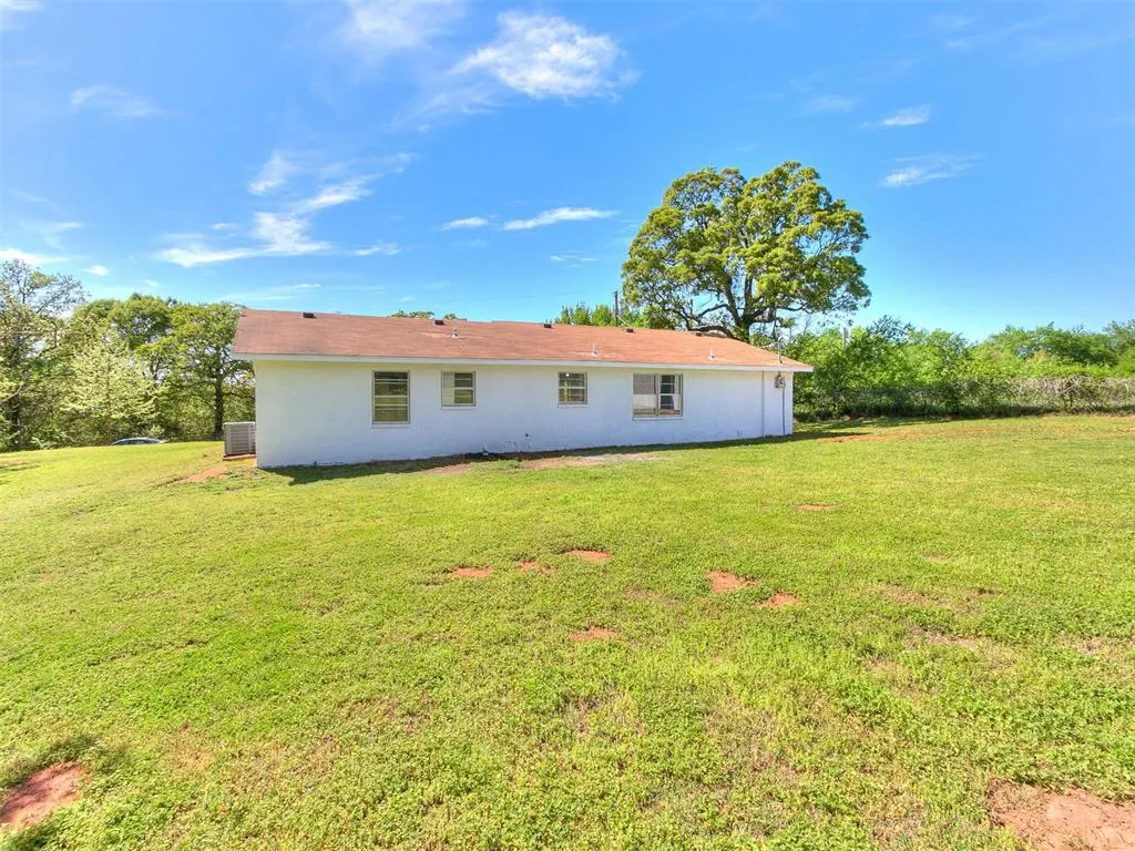 Photo 44 — 502 N Oak Street, Chandler, OK 74834