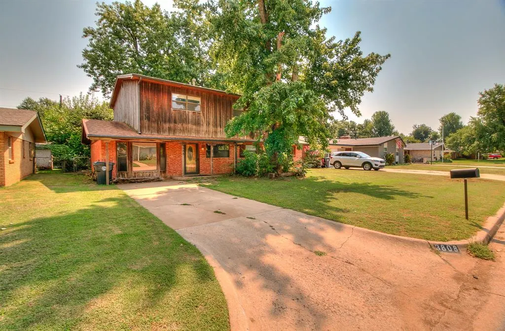 Photo 2 — 3808 N Markwell Avenue, Bethany, OK 73008