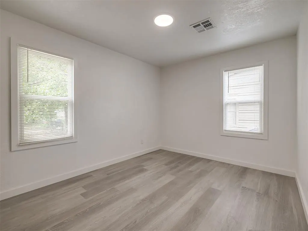 Photo 16 — 4029 SW 27th Street, Oklahoma City, OK 73108