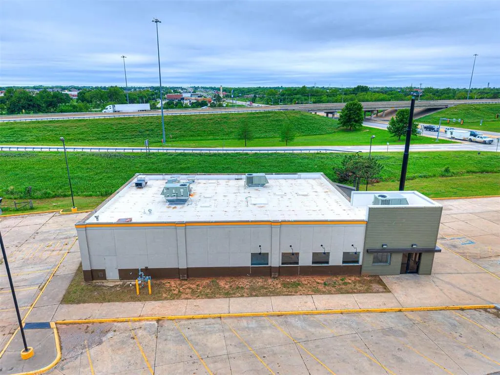 Photo 14 — 4903 N Harrison Street, Shawnee, OK 74804