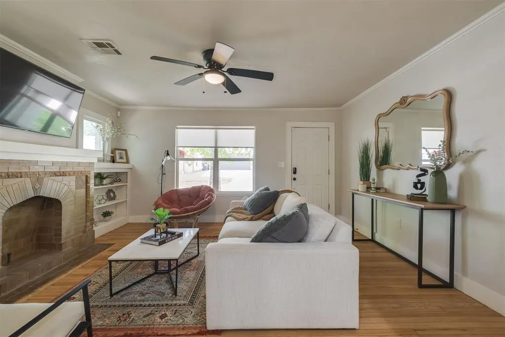 Photo 2 — 4319 Granger Street, Oklahoma City, OK 73118