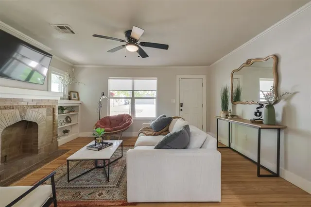 Photo 2 — 4319 Granger Street, Oklahoma City, OK 73118