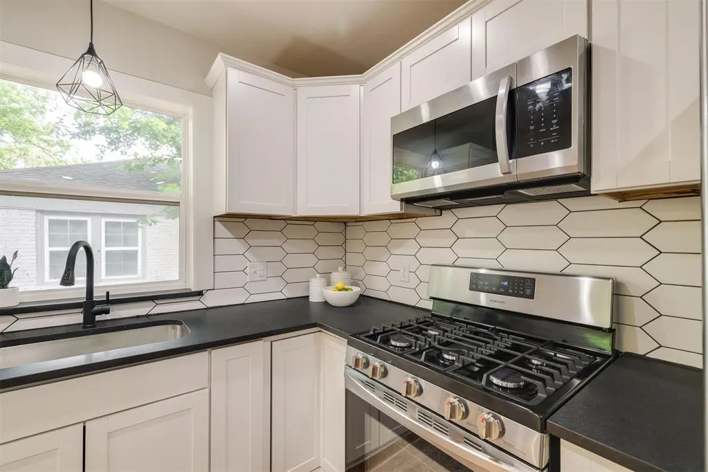 Photo 11 — 4319 Granger Street, Oklahoma City, OK 73118