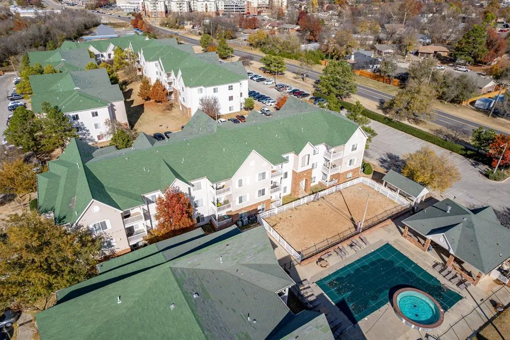 Photo 29 — 2200 Classen Boulevard 3125, Norman, OK 73071