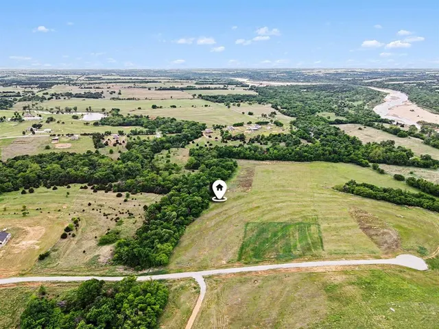 Photo 2 — 1119 Cumberland Trail, Guthrie, OK 73044