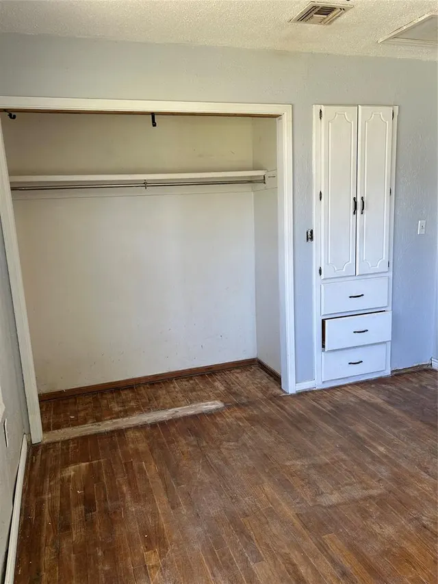 Photo 8 — 314 N Main Street, Thomas, OK 73669