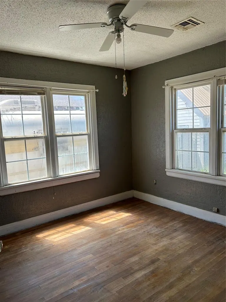 Photo 10 — 314 N Main Street, Thomas, OK 73669