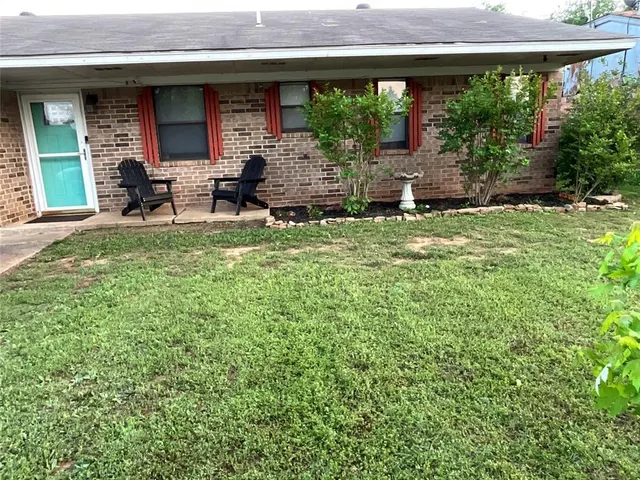 Photo 2 — 1218 Rolling Stone Drive, Tecumseh, OK 74873