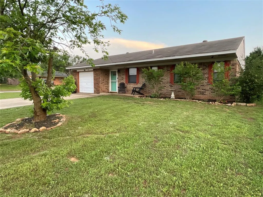 Photo 3 — 1218 Rolling Stone Drive, Tecumseh, OK 74873