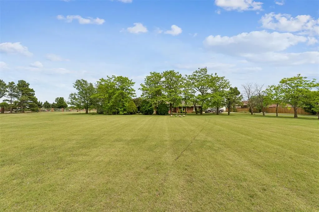 Photo 2 — 9400 S Sooner Drive, Oklahoma City, OK 73165