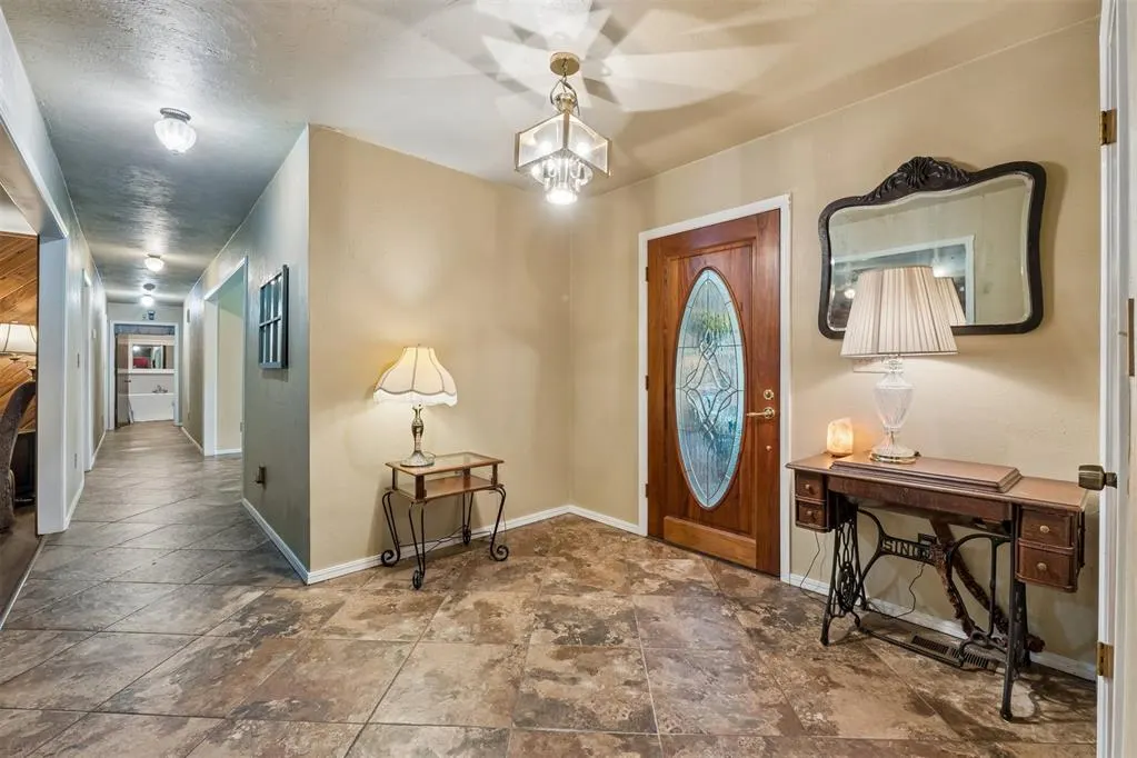 Photo 7 — 9400 S Sooner Drive, Oklahoma City, OK 73165